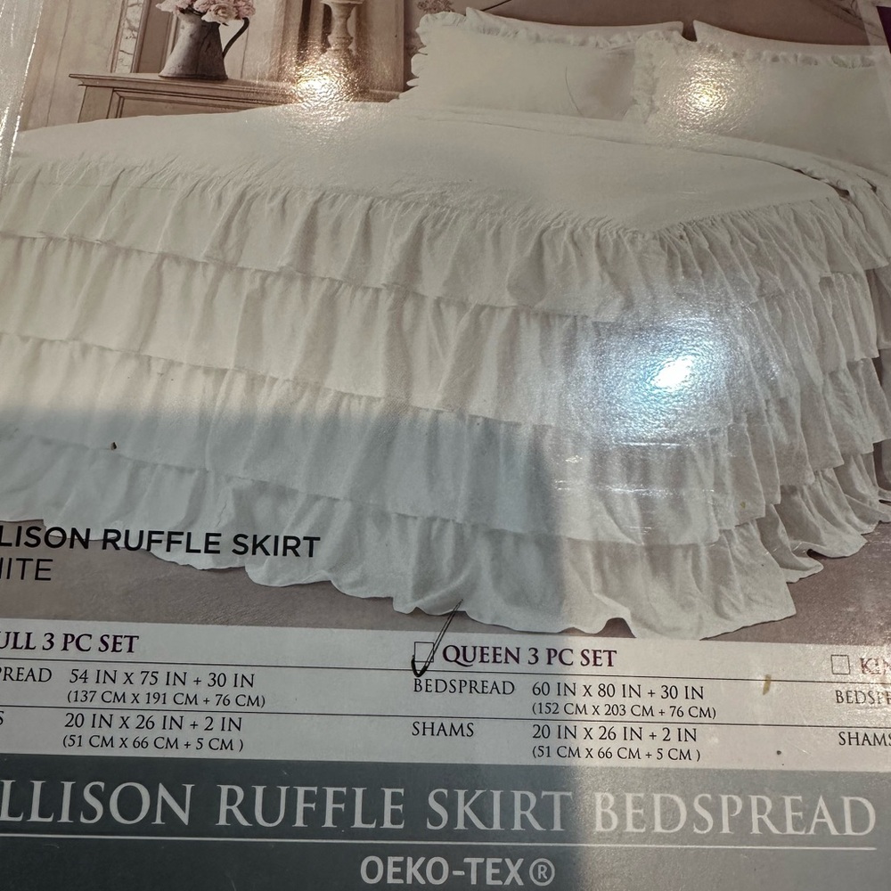 Queen beautiful white 3 piece ruffle bed spread new in package